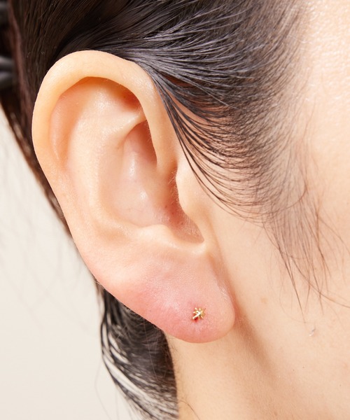 Zoule(ゾーラ)の「Zoule ゾーラ:Luminousシリーズ tiny luminous ピアス(ピアス(両耳用)・レディース・シルバー/ゴールド・FREE)」の8枚目の写真