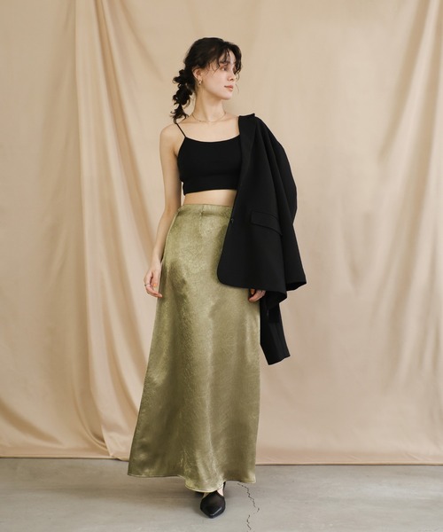 select MOCA（セレクトモカ）の「クラッシュサテンロングスカート（スカート・レディース・カーキ/ブラック/グレー・MEDIUM/LARGE）」の8枚目の写真