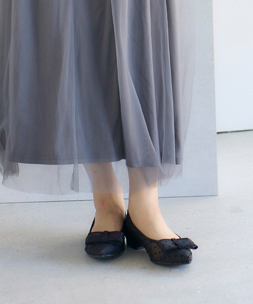 carino(カリーノ)の「ドットチュールパンプス(パンプス・レディース・ベージュ/ブラック/ベージュ系その他/ネイビー・22.5cm/24.5cm/24cm/23.5cm/23cm)」の19枚目の写真