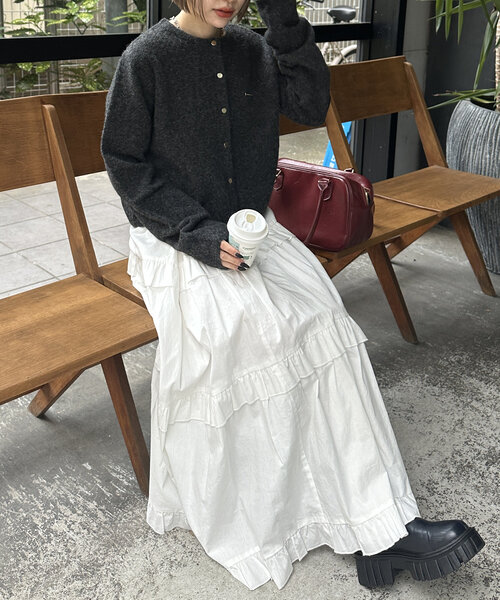 w closet（ダブルクローゼット）の「【5色展開】ロゴプレートニットカーディガン（カーディガン/ボレロ・レディース・イエロー/ブルー/チャコールグレー/アイボリー/ピンク・FREE）」の17枚目の写真