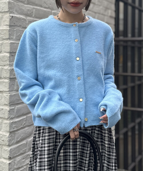 w closet（ダブルクローゼット）の「【5色展開】ロゴプレートニットカーディガン（カーディガン/ボレロ・レディース・イエロー/ブルー/チャコールグレー/アイボリー/ピンク・FREE）」の20枚目の写真