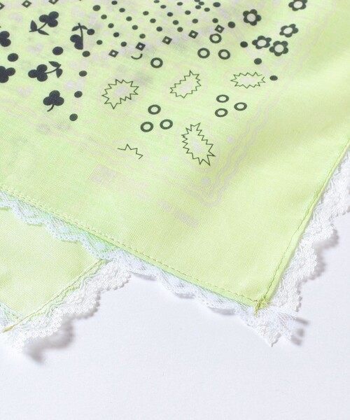 BEAMS BOY（ビームスボーイ）の「【2/5再値下げ】2WAY レース バンダナ（バンダナ/スカーフ・レディース・ネイビー/ピンク/レッド/グリーン/サックスブルー/オフホワイト・ONE SIZE）」の12枚目の写真