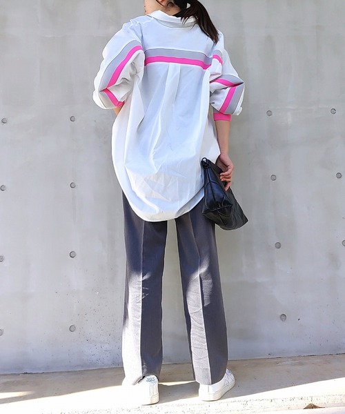 Q(キュー)の「TRストレッチストレートパンツ(スラックス・レディース・チャコールグレー/グレイッシュベージュ・MEDIUM)」の16枚目の写真