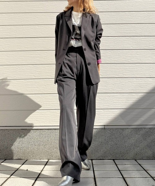 Q(キュー)の「TRストレッチストレートパンツ(スラックス・レディース・チャコールグレー/グレイッシュベージュ・MEDIUM)」の22枚目の写真