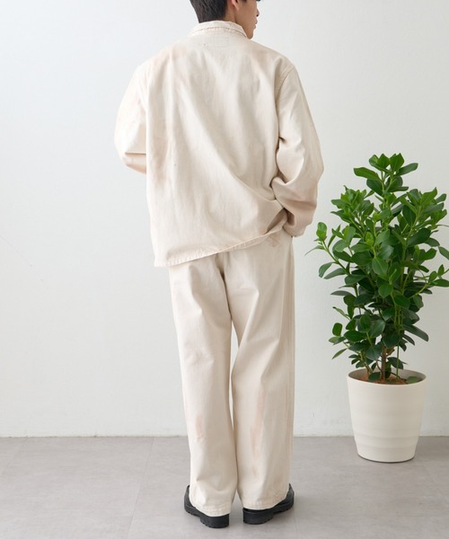 ai no de（アイノデ）の「【ainode】oku 2タックベルトワイドパンツ（デニムパンツ・メンズ・アイボリー/グレー・MEDIUM/LARGE）」の17枚目の写真