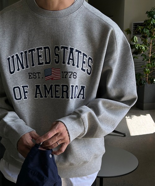 Revo.（レボ）の「【KOREAN SELECT】UNITED STATES 星条旗 ロゴプリント 裏起毛 ビッグシルエット スウェット プルオーバー（スウェット・メンズ・ブラック/アッシュグレー/グレー/ネイビー・FREE）」の3枚目の写真