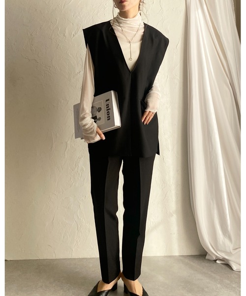 She's Closet(シーズクローゼット)の「ノーカラー深Vネックベスト&パンツスタイル セットアップ(セットアップ・レディース・ブラック/サンドベージュ/グレイッシュベージュ/グレー・S/M/L)」の18枚目の写真