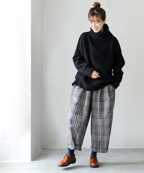 soulberry(ソウルベリー)の「うずもるネックなニット(ニット/セーター・レディース・レッド/ブラック・M/L/4L/3L/LL)」の6枚目の写真