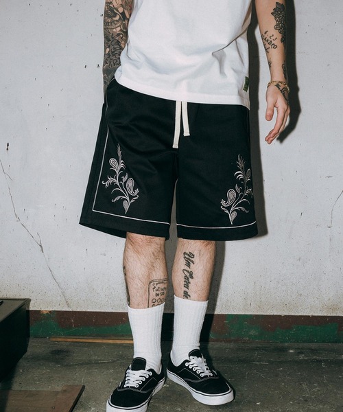 Subciety（サブサエティ）の「Embroidery shorts（その他パンツ・メンズ・ブラック/ベージュ/ネイビー・SMALL/MEDIUM/LARGE/X-LARGE）」の2枚目の写真