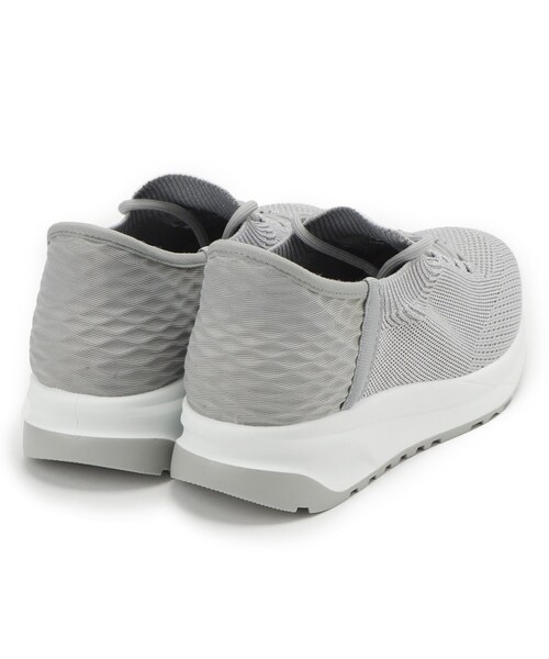 SHOO・LA・RUE（シューラルー）の「洗えるサッと履けるニットスニーカー（スニーカー・レディース・シルバー/ブラック/ライトベージュ・35/45/25）」の7枚目の写真