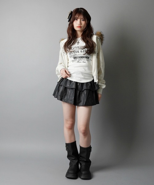 SPINNS(スピンズ)の「ティアードミニスカート/合皮/スカパン/インナーパンツ付き(スカート・レディース・ブラウン/ブラック/グレー・ONESIZE)」の6枚目の写真