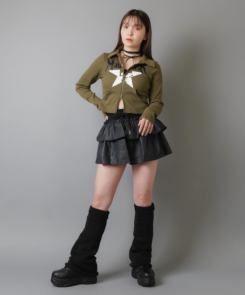 SPINNS(スピンズ)の「ティアードミニスカート/合皮/スカパン/インナーパンツ付き(スカート・レディース・ブラウン/ブラック/グレー・ONESIZE)」の15枚目の写真