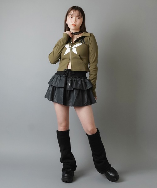 SPINNS(スピンズ)の「ティアードミニスカート/合皮/スカパン/インナーパンツ付き(スカート・レディース・ブラウン/ブラック/グレー・ONESIZE)」の16枚目の写真