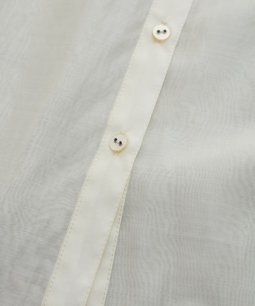 VIS(ビス)の「【洗える】アソートシアーシャツ(フラワー刺繍&無地)(シャツ/ブラウス・レディース・グレー/ホワイト/オフホワイト/ピンク/ブラック系その他・FREE)」の7枚目の写真