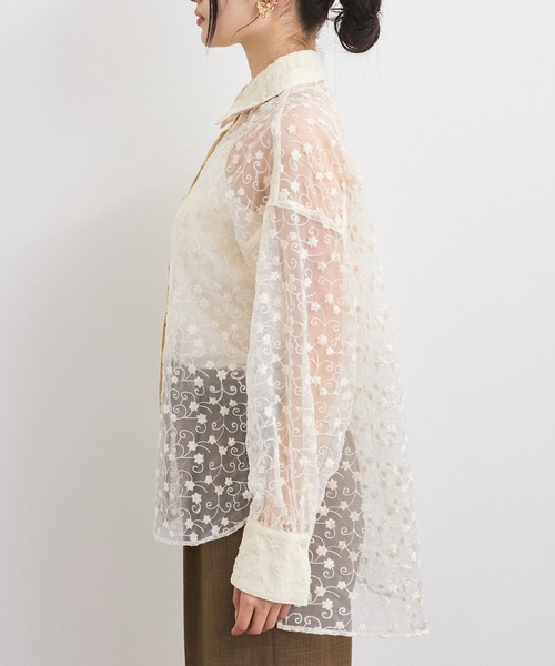 VIS(ビス)の「【洗える】アソートシアーシャツ(フラワー刺繍&無地)(シャツ/ブラウス・レディース・グレー/ホワイト/オフホワイト/ピンク/ブラック系その他・FREE)」の22枚目の写真