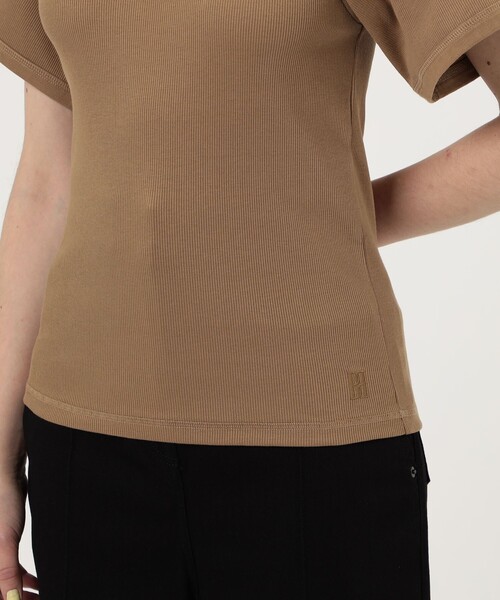 BY MALENE BIRGER（バイマレーネビルガー）の「■BY MALENE BIRGER LUNAI　UネックTシャツ（Tシャツ/カットソー・レディース・キャメル・XS）」の3枚目の写真