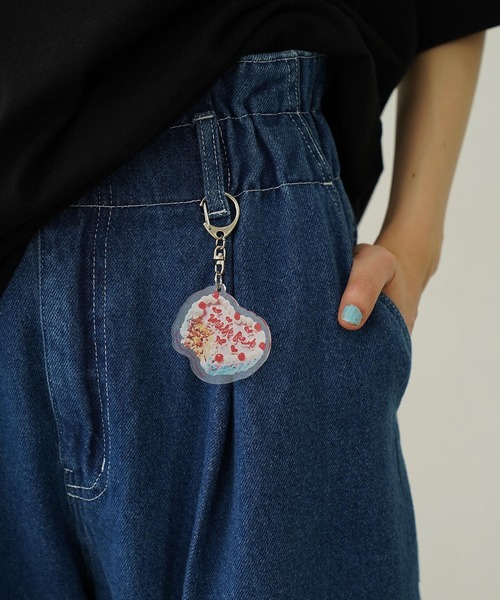 MILKFED.（ミルクフェド）の「30TH ANNIVERSARY CAKE KEYCHAIN（キーホルダー・レディース・マルチ・ONE SIZE）」の2枚目の写真