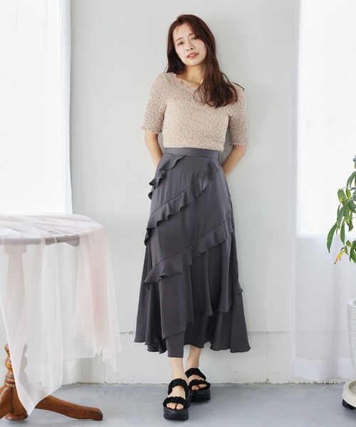 mysty woman（ミスティウーマン）の「フリルエスカルゴスカート  328031（スカート・レディース・オフホワイト/グレー/チャコールグレー・FREE）」の4枚目の写真