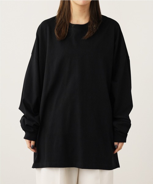 United Athle（ユナイテッドアスレ）の「【UNITED ATHLE】 ヘビーウェイト ビッグシルエット 長袖無地ロンT 5.6オンス カットソー / レディース 2026年春夏（Tシャツ/カットソー・レディース・スミクロ/ネイビー/ホワイト/ブラック/ライトブルー/オフホワイト・S/M/L/XL）」の10枚目の写真