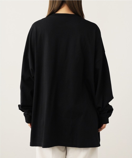 United Athle（ユナイテッドアスレ）の「【UNITED ATHLE】 ヘビーウェイト ビッグシルエット 長袖無地ロンT 5.6オンス カットソー / レディース 2026年春夏（Tシャツ/カットソー・レディース・スミクロ/ネイビー/ホワイト/ブラック/ライトブルー/オフホワイト・S/M/L/XL）」の11枚目の写真