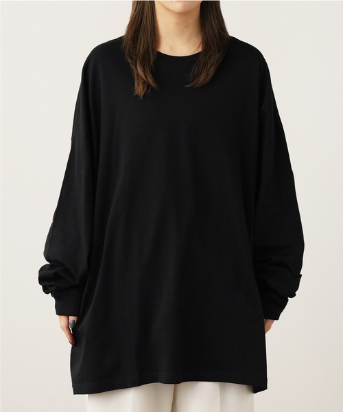 United Athle（ユナイテッドアスレ）の「【UNITED ATHLE】 ヘビーウェイト ビッグシルエット 長袖無地ロンT 5.6オンス カットソー / レディース 2026年春夏（Tシャツ/カットソー・レディース・スミクロ/ネイビー/ホワイト/ブラック/ライトブルー/オフホワイト・S/M/L/XL）」の12枚目の写真