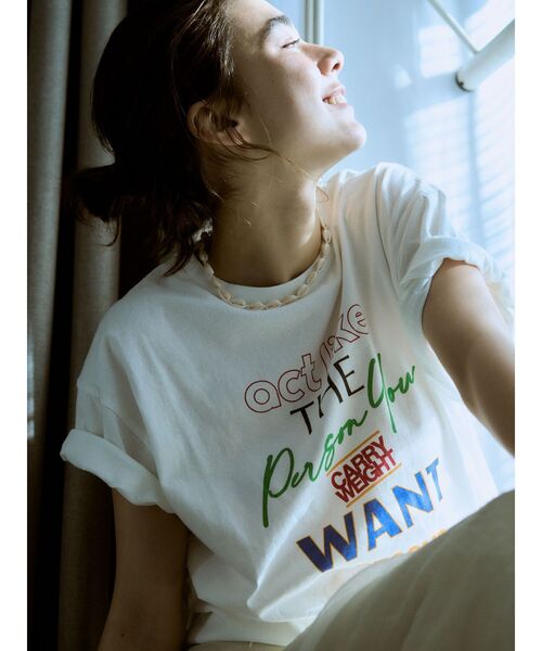 Ungrid（アングリッド）の「カラーロゴルーズTee（Tシャツ/カットソー・レディース・イエロー/レッド/オフホワイト/チャコールグレー・FREE）」の6枚目の写真