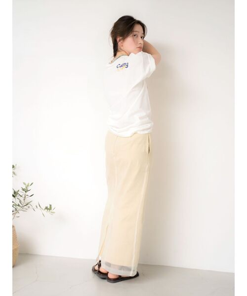 Ungrid（アングリッド）の「カラーロゴルーズTee（Tシャツ/カットソー・レディース・イエロー/レッド/オフホワイト/チャコールグレー・FREE）」の14枚目の写真