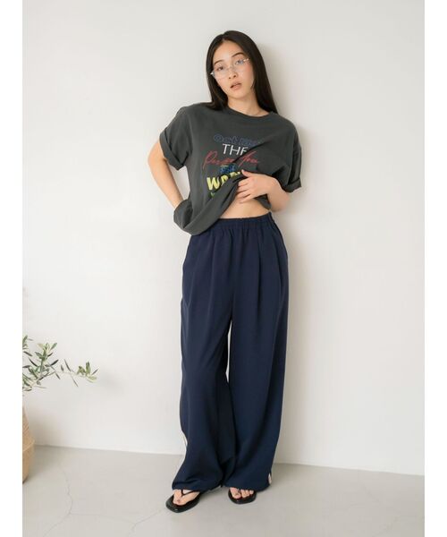 Ungrid（アングリッド）の「カラーロゴルーズTee（Tシャツ/カットソー・レディース・イエロー/レッド/オフホワイト/チャコールグレー・FREE）」の18枚目の写真