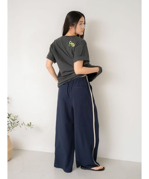 Ungrid（アングリッド）の「カラーロゴルーズTee（Tシャツ/カットソー・レディース・イエロー/レッド/オフホワイト/チャコールグレー・FREE）」の19枚目の写真