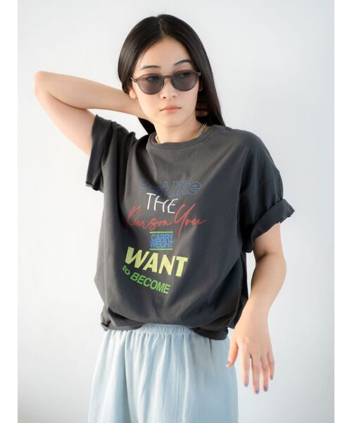 Ungrid（アングリッド）の「カラーロゴルーズTee（Tシャツ/カットソー・レディース・イエロー/レッド/オフホワイト/チャコールグレー・FREE）」の20枚目の写真