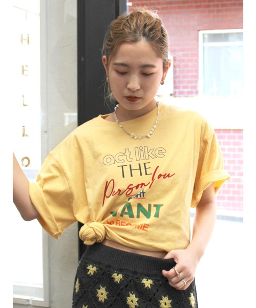 Ungrid（アングリッド）の「カラーロゴルーズTee（Tシャツ/カットソー・レディース・イエロー/レッド/オフホワイト/チャコールグレー・FREE）」の4枚目の写真