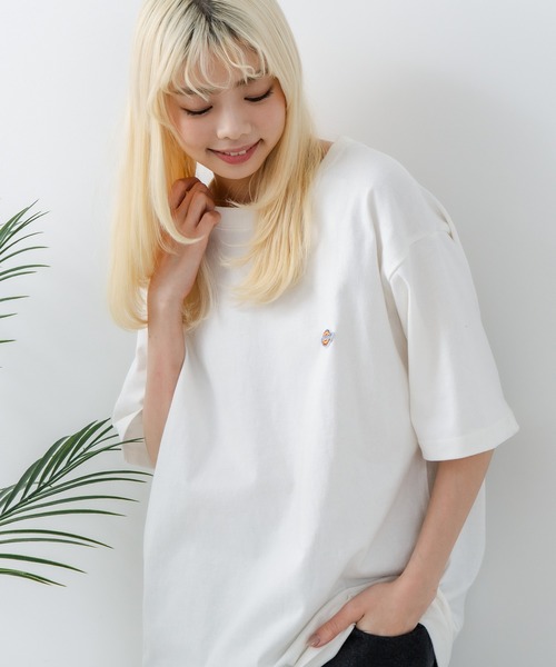 Dickies(ディッキーズ)の「【DICKIES/ディッキーズ】コットン100% ワンポイント ミニロゴワッペン Tシャツ(Tシャツ/カットソー・メンズ・ブラック/ダークグリーン/ネイビー/ホワイト・MEDIUM/LARGE/X-LARGE)」の2枚目の写真