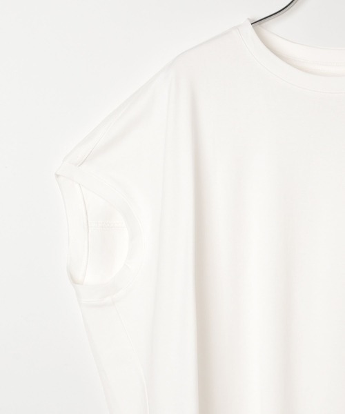 BAYFLOW（ベイフロー）の「[丸みのあるバックシルエット]シルケットドルマンショートスリーブT（Tシャツ/カットソー・レディース・モカ/イエロー/オフホワイト/ブラック/ブルー・FREE）」の22枚目の写真