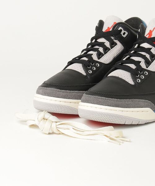 JORDAN BRAND(ジョーダンブランド)の「JORDAN BRAND AIR JORDAN 3 RETRO OG / ジョーダンブランド エア ジョーダン 3 レトロ OG / NIKE【SP】(スニーカー・メンズ・ブラック・25.5cm/26.0cm/26.5cm/27.0cm/27.5cm/28.0cm/28.5cm/29.0cm)」の4枚目の写真