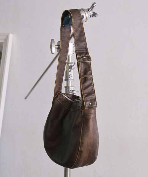 RETRO GIRL（レトロガール）の「ビンテージライクショルダー（ショルダーバッグ・レディース・ブラウン/ブラック・ONE SIZE）」の17枚目の写真