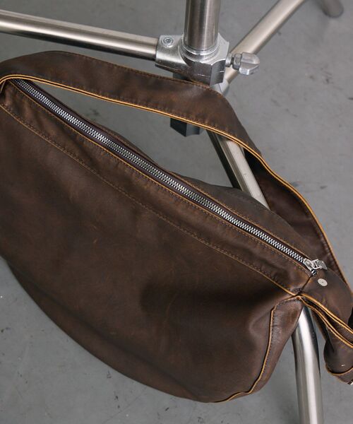 RETRO GIRL（レトロガール）の「ビンテージライクショルダー（ショルダーバッグ・レディース・ブラウン/ブラック・ONE SIZE）」の15枚目の写真