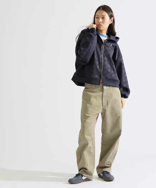 PARIS SAINT-GERMAIN(パリサンジェルマン)の「【Paris Saint-Germain / パリ・サン=ジェルマン】 MONOGRAM PARKA(パーカー・レディース・アイボリー/ネイビー・FREE)」の7枚目の写真