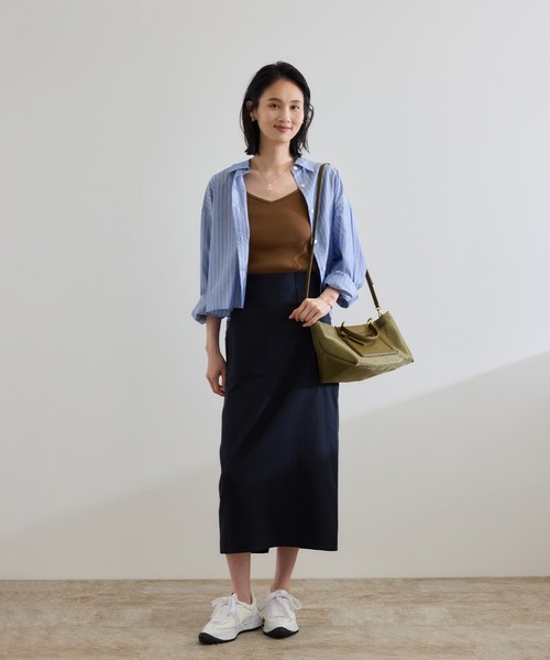 ROPE'(ロペ)の「【洗える】コットンシアークロップドシャツブラウス(シャツ/ブラウス・レディース・ホワイト/ブラック/ブルー系その他4・38/36)」の21枚目の写真