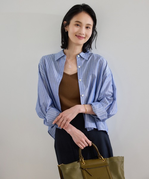 ROPE'(ロペ)の「【洗える】コットンシアークロップドシャツブラウス(シャツ/ブラウス・レディース・ホワイト/ブラック/ブルー系その他4・38/36)」の5枚目の写真