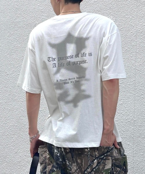 ILL'S（イルズ）の「ボックスシルエット グランジ風 レトロモチーフ バックプリント 半袖Tシャツ メンズ レディース（Tシャツ/カットソー・メンズ・チャコール/ブラック系その他/ホワイト系その他/ブラック/ホワイト/グレー系・L/M）」の3枚目の写真