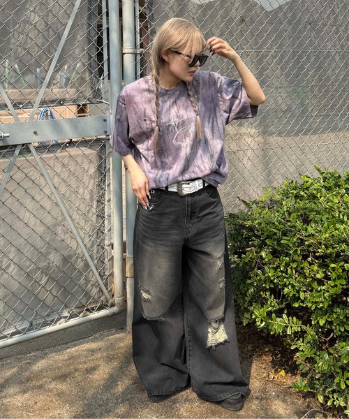 sedacle(セダクル)の「スタッズピアス汚れ加工風T(Tシャツ/カットソー・レディース・ベージュ/パープル・SMALL/MEDIUM/LARGE)」の16枚目の写真