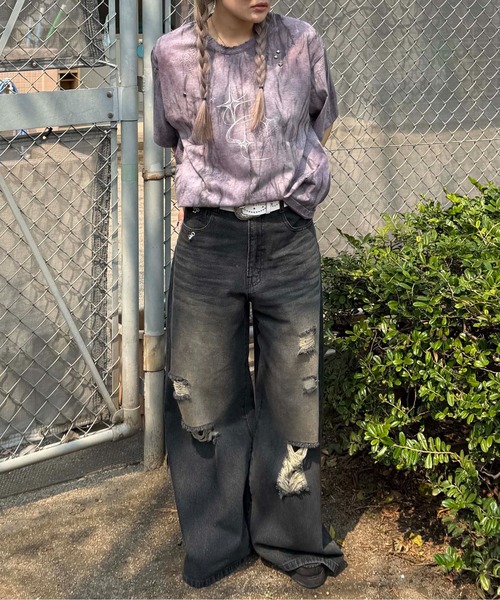 sedacle(セダクル)の「スタッズピアス汚れ加工風T(Tシャツ/カットソー・レディース・ベージュ/パープル・SMALL/MEDIUM/LARGE)」の15枚目の写真
