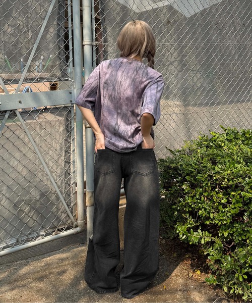 sedacle(セダクル)の「スタッズピアス汚れ加工風T(Tシャツ/カットソー・レディース・ベージュ/パープル・SMALL/MEDIUM/LARGE)」の19枚目の写真