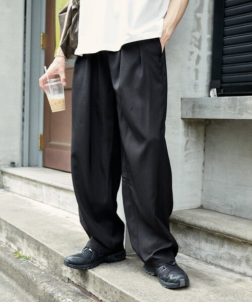 PUBLUX（パブリュクス）の「PUBLUX/パブリュクス イージーバレルパンツ(限定展開)（その他パンツ・メンズ・グレー系その他/ブラウン系その他/ブラック/グレー・SMALL/MEDIUM/LARGE）」の2枚目の写真