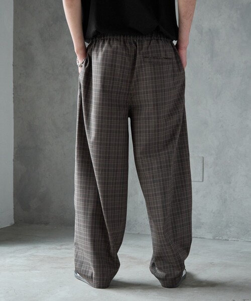 PUBLUX（パブリュクス）の「PUBLUX/パブリュクス イージーバレルパンツ(限定展開)（その他パンツ・メンズ・グレー系その他/ブラウン系その他/ブラック/グレー・SMALL/MEDIUM/LARGE）」の16枚目の写真