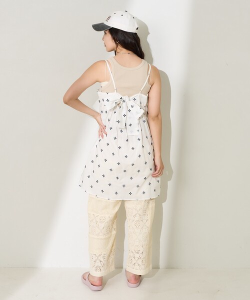 FREAK'S STORE（フリークスストア）の「インド 小花刺繍キャミリボンチュニック/バックリボン キャミチュニック（チュニック・レディース・オフホワイト/ブラック/ブルー・ﾌﾘ-）」の15枚目の写真