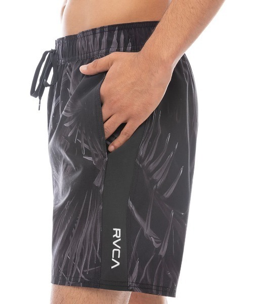 RVCA(ルーカ)の「RVCA メンズ PERRY MIX BS ボードショーツ 【2025年春夏モデル】/ルーカ水陸両用ウエストゴムサーフトランクス・ボードショーツ・バギーショーツ(水着)(水着・メンズ・ブラック×ホワイト/ブラック/ホワイト系その他/モスグリーン・LARGE/MEDIUM/SMALL/X-LARGE)」の17枚目の写真
