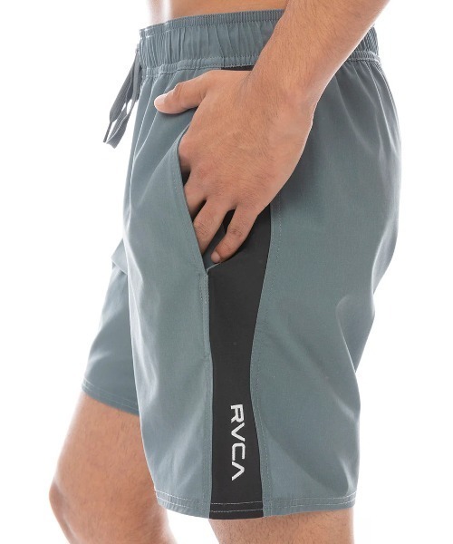 RVCA(ルーカ)の「RVCA メンズ PERRY MIX BS ボードショーツ 【2025年春夏モデル】/ルーカ水陸両用ウエストゴムサーフトランクス・ボードショーツ・バギーショーツ(水着)(水着・メンズ・ブラック×ホワイト/ブラック/ホワイト系その他/モスグリーン・LARGE/MEDIUM/SMALL/X-LARGE)」の9枚目の写真