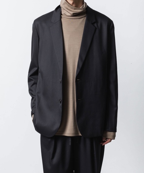 ATTACHMENT(アタッチメント)の「T/W/SI ストレッチギャバジン 2B JKT / T/W/SI STRETCH GABARDINE 2B JKT(テーラードジャケット・メンズ・グレー系/ブラック/ブラック系/ダークネイビー・3/2/1)」の2枚目の写真