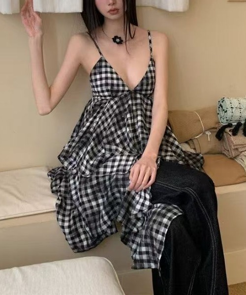 【BCBG MAXAZRIA】裾デザインが素敵♪アシンメトリー ワンピース BCBG MAXAZRIA】おしゃれデザイン♪アシンメトリー ワンピース